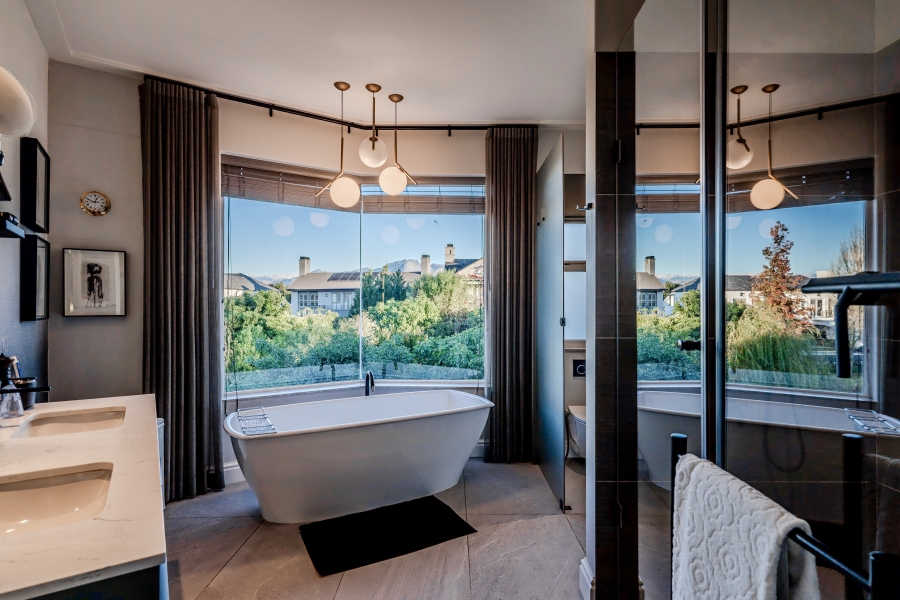 4 Bedroom Property for Sale in Val De Vie Estate Western Cape